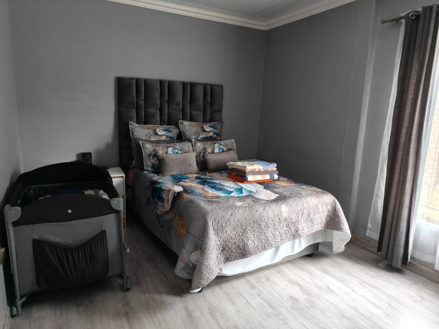 2 Bedroom Property for Sale in Promosa North West